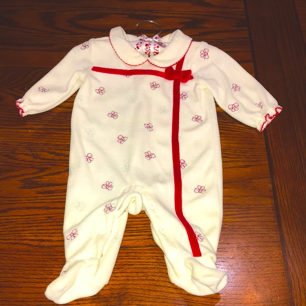 Baby Girl’s One Piece Size 3 months